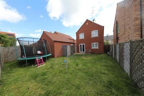 3 bedroom detached house for sale, Farrier Close, Kingswood, Hull