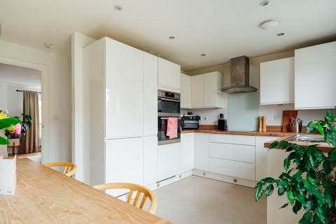 3 bedroom semi-detached house for sale, Worcester WR5