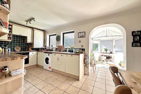 3 bedroom semi-detached house for sale, Sentinel Road, West Hunsbury, Northampton NN4