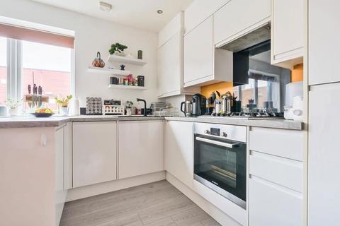 2 bedroom flat for sale, 11A High Street, Witney, Oxfordshire, OX28 6HW