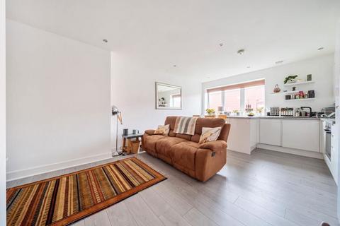 2 bedroom flat for sale, 11A High Street, Witney, Oxfordshire, OX28 6HW