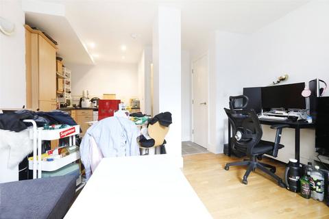 1 bedroom flat to rent, Artichoke Hill, London, E1W