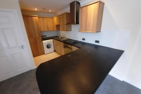 2 bedroom flat to rent, Manchester Street, Heywood