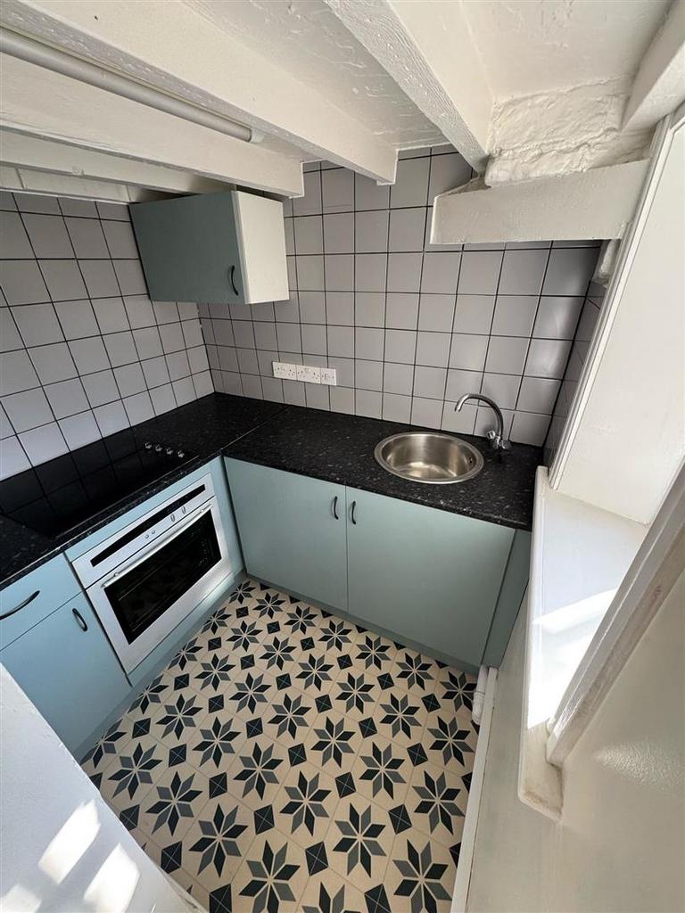 Kitchen..jpg