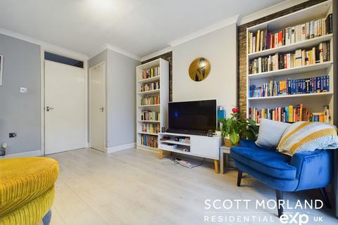19 Mccartney Walk, Brighton Hill, Basingstoke, RG22 4NZ