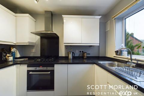 19 Mccartney Walk, Brighton Hill, Basingstoke, RG22 4NZ