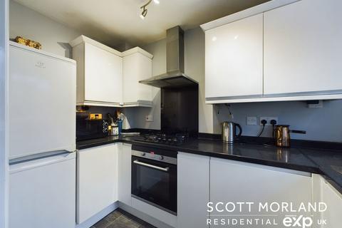 19 Mccartney Walk, Brighton Hill, Basingstoke, RG22 4NZ