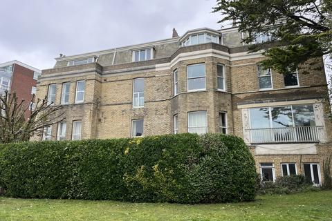 2 bedroom flat to rent, Eden Holme, 59 Grove Road, Bournemouth