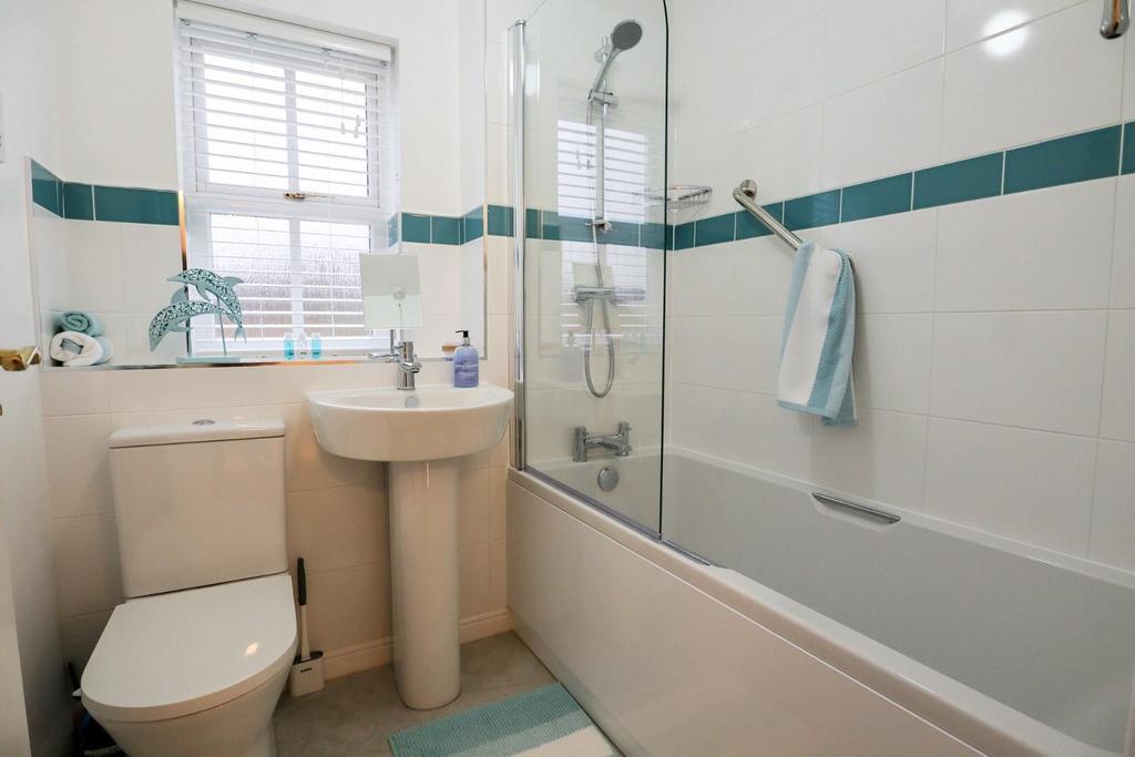 Bathroom.jpg