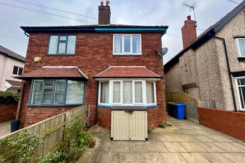 3 bedroom semi-detached house to rent, 3 Bed Semi-Detached House, St. James Road, Bridlington, YO15 3PF