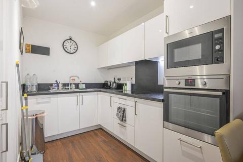 1 bedroom flat for sale, Kingfisher Heights, E16, Royal Docks, London, E16