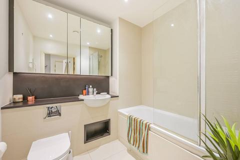 1 bedroom flat for sale, Kingfisher Heights, E16, Royal Docks, London, E16