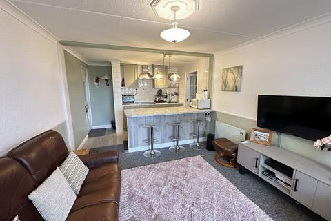 2 bedroom flat for sale, Devondale Court, Dawlish Warren, EX7