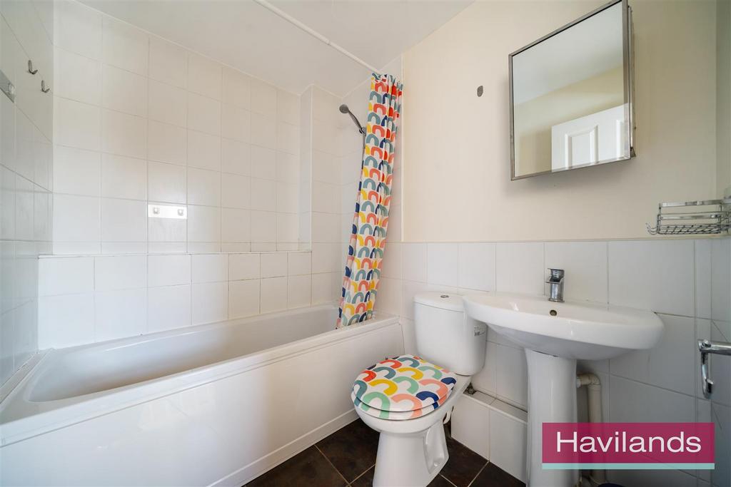 Hanbury Drive-3.jpg