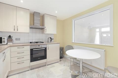 1 bedroom maisonette for sale, Hale End Road, Woodford Green IG8