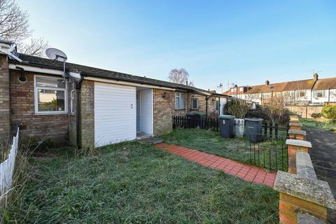 2 bedroom bungalow for sale, Colton Gardens, Tottenham, London, N17