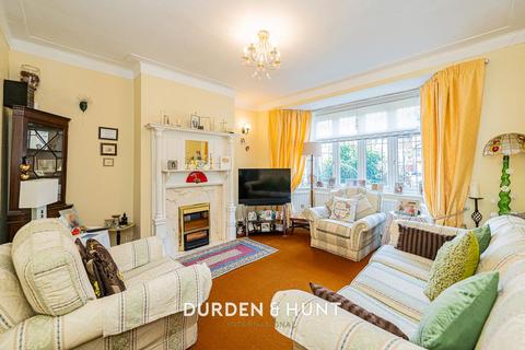 5 bedroom semi-detached house for sale, Elm Close, Wanstead E11