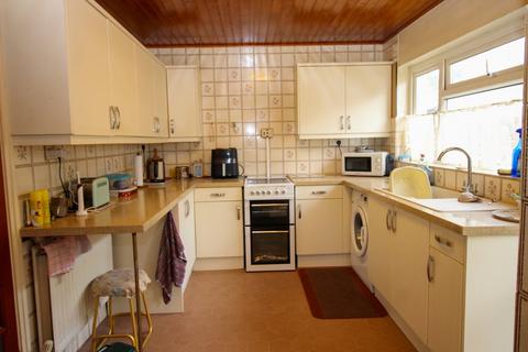 2 bedroom bungalow for sale, Voss Park Drive, Llantwit Major, CF61