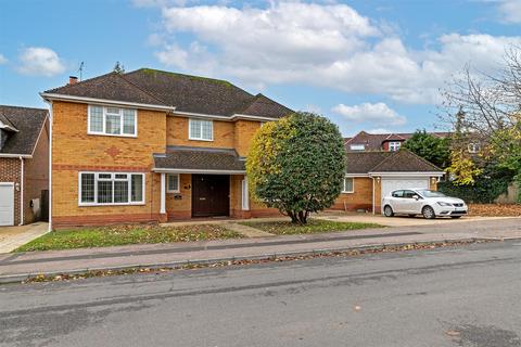 4 bedroom detached house to rent, Jersey Lane, St Albans, Hertfordshire