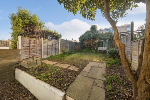 2 bedroom flat for sale, Athenlay Road,  London, SE15