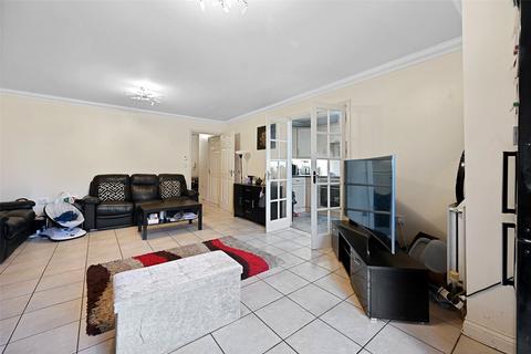 2 bedroom apartment to rent, Springwell Lane, Rickmansworth, WD3