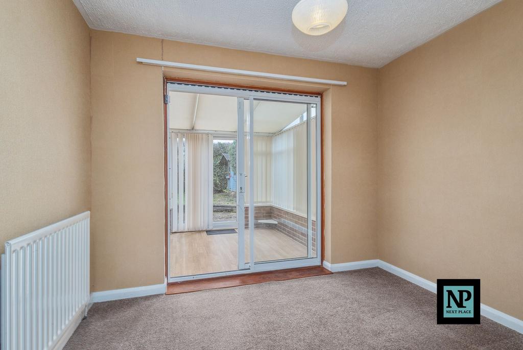 Bedroom 2/ Dining Room