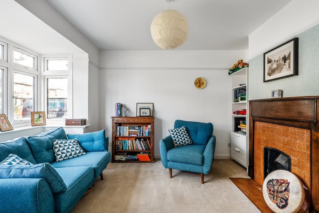 6-Oakdene-Close-2.jpg