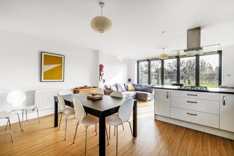 6 Oakdene Close, Brockham, Betchworth, RH3 7JZ