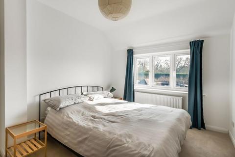 6 Oakdene Close, Brockham, Betchworth, RH3 7JZ