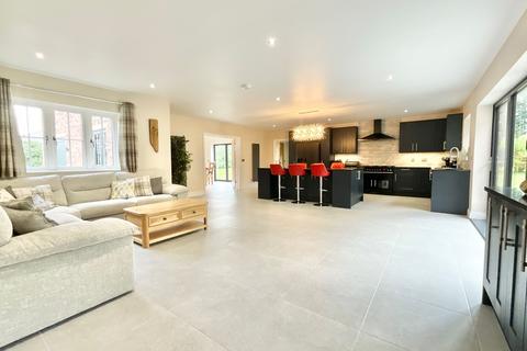 5 bedroom detached house for sale, Pinewood Road, Ashley Heath, TF9