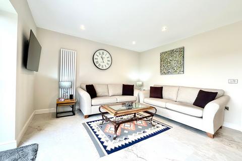 4 bedroom detached house for sale, Broad Lane, Stapeley, CW5