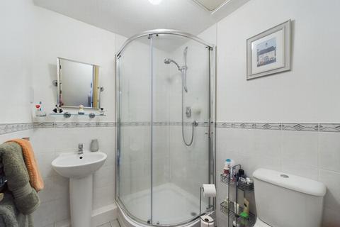 1 bedroom flat for sale, Heath Road, Haywards Heath, RH16