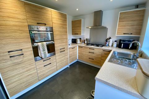 73 Bradley Drive, Grantham, NG31 7WN