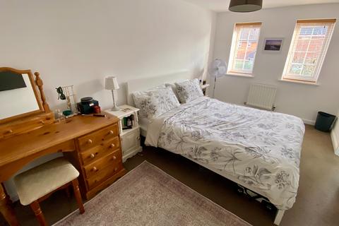 73 Bradley Drive, Grantham, NG31 7WN