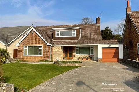 4 bedroom bungalow to rent, Rothesay Drive, Highcliffe, Christchurch, Dorset, BH23