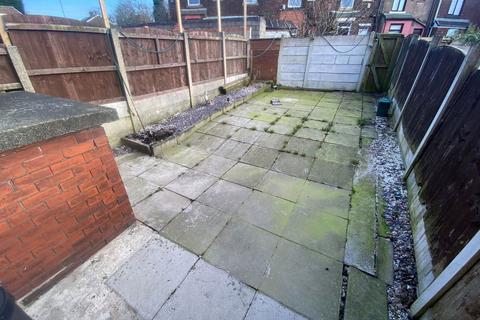 14 Harrow Avenue, Oldham, OL8 4HZ
