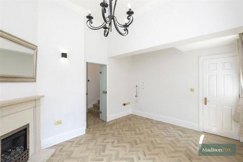 1 bedroom end of terrace house for sale, Hampstead Avenue, Woodford Green IG8