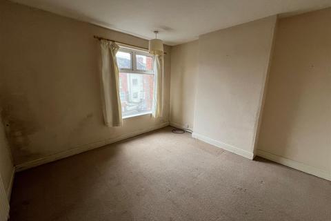 2 bedroom house for sale, Richmond Road, Leicester