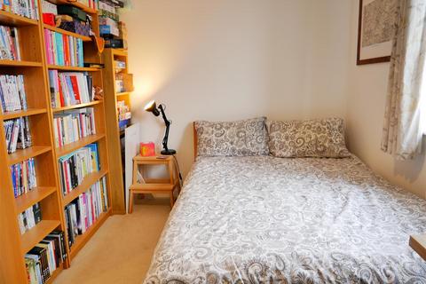 5 Cavendish Close, Calne, SN11 8GX