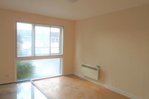 2 bedroom flat to rent, Isleworth TW7