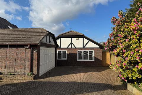 3 bedroom detached bungalow for sale, Coutts Avenue, Shorne, Gravesend, Kent