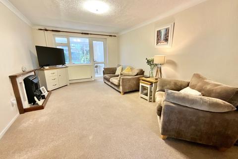 16 Greenfields, Gnosall, Stafford, ST20 0HR