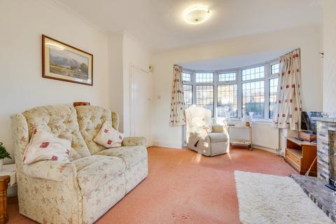 3 bedroom end of terrace house for sale, New Road, Yeadon, Leeds, West Yorkshire, LS19