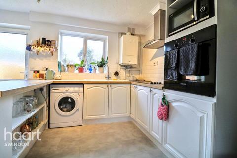 2 bedroom end of terrace house for sale, Alveston Close, Swindon