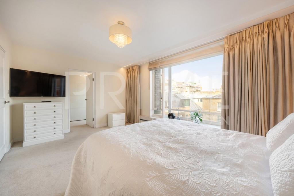 BEDROOM1b (18).jpg