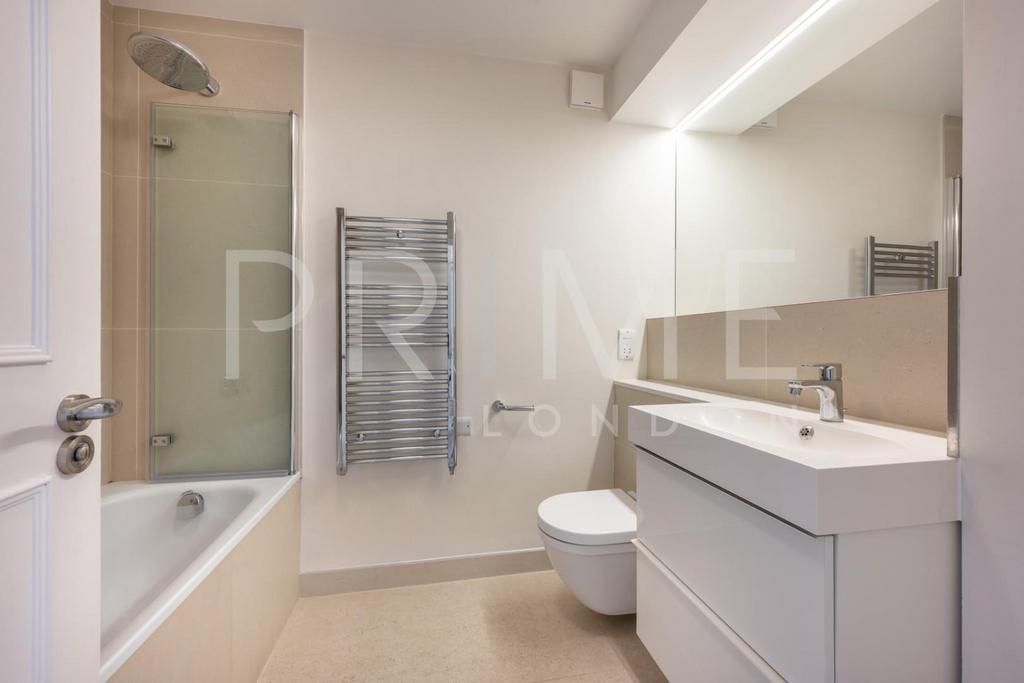 BATHROOM1 (24).jpg