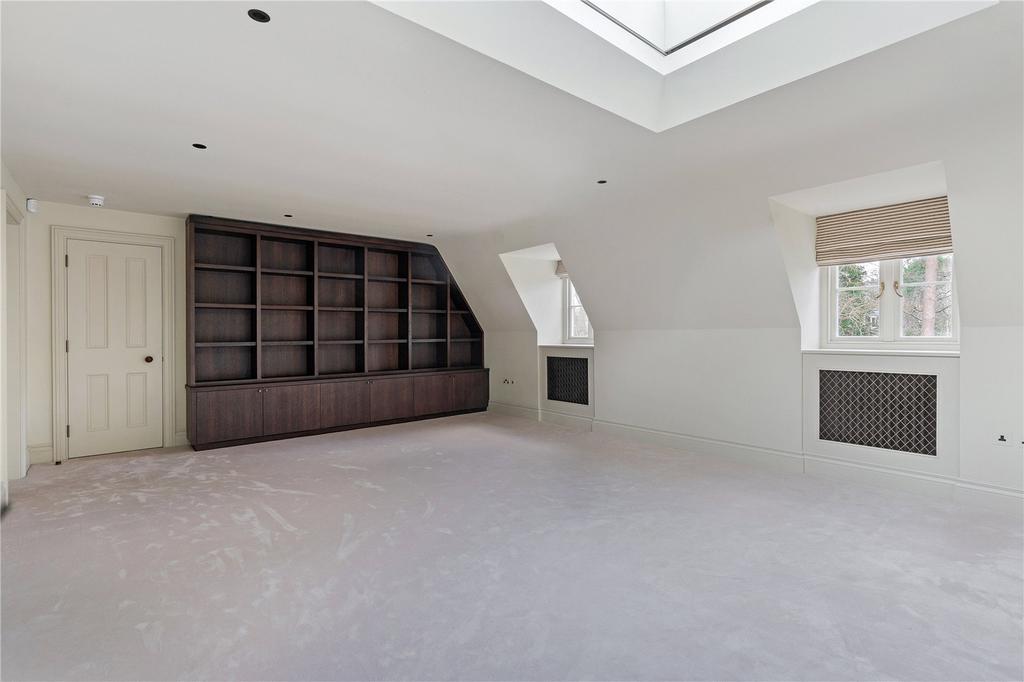 Bedroom/Media Room