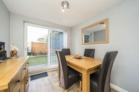 17 Cedar Way, Sunbury-on-thames, TW16 7BL