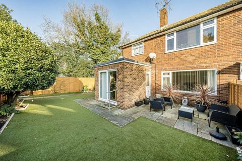17 Cedar Way, Sunbury-on-thames, TW16 7BL