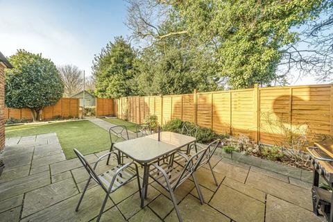 17 Cedar Way, Sunbury-on-thames, TW16 7BL